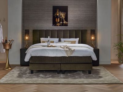 Bett Chandon von Serta